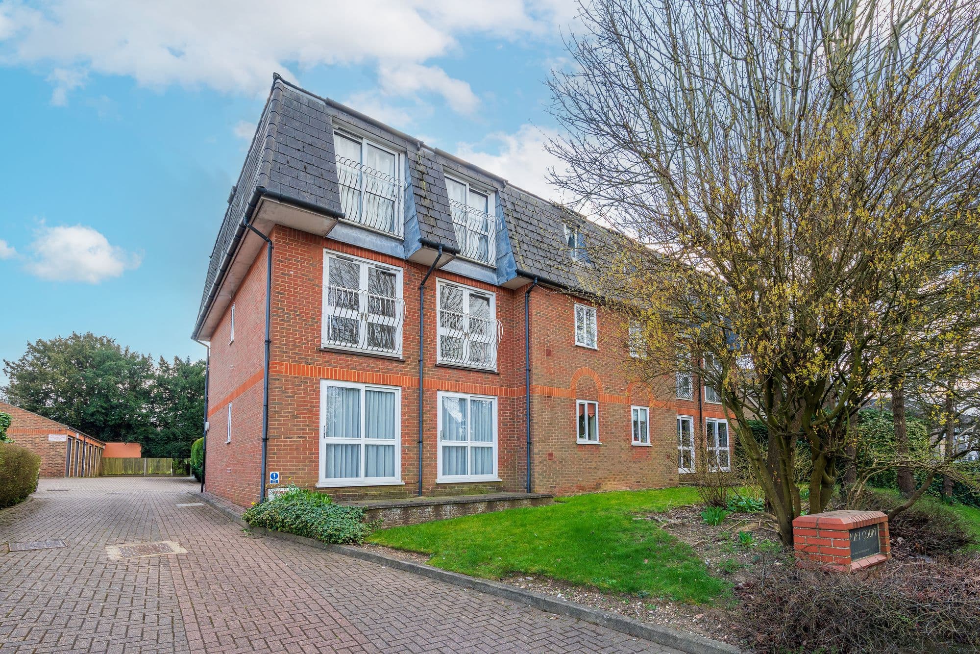 Sparrows Herne, Bushey, WD23