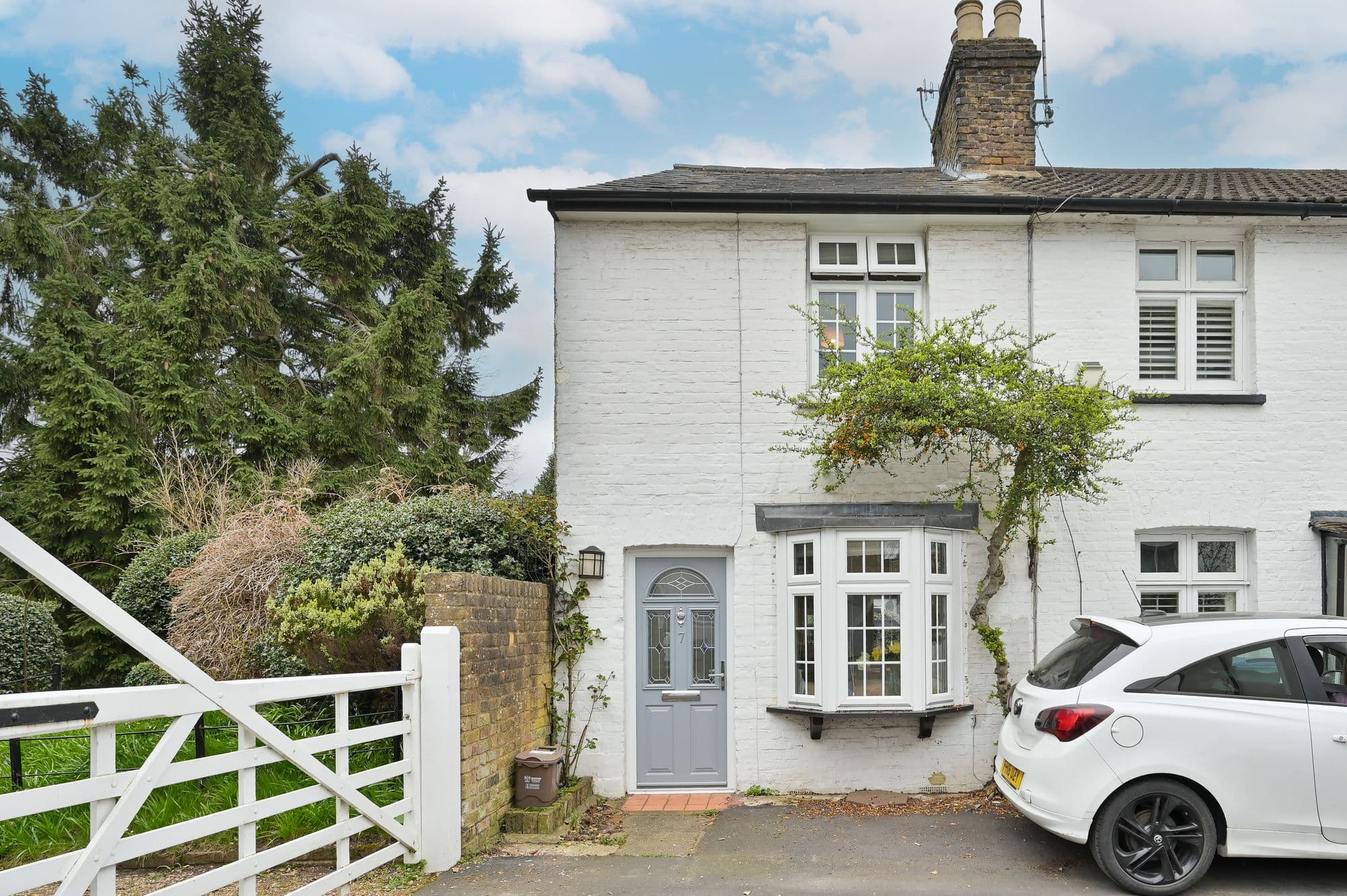 Capel Road, Watford, WD19