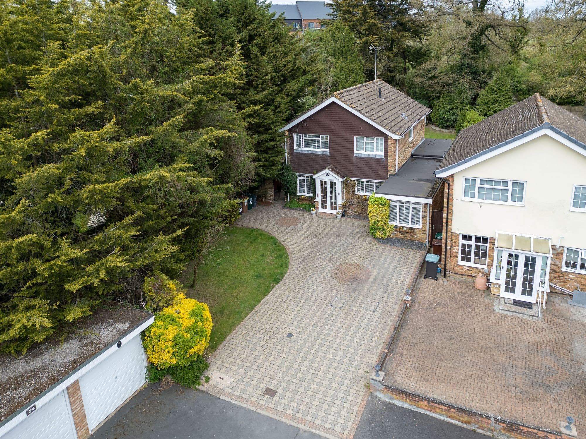 Hangar Ruding, Watford, WD19