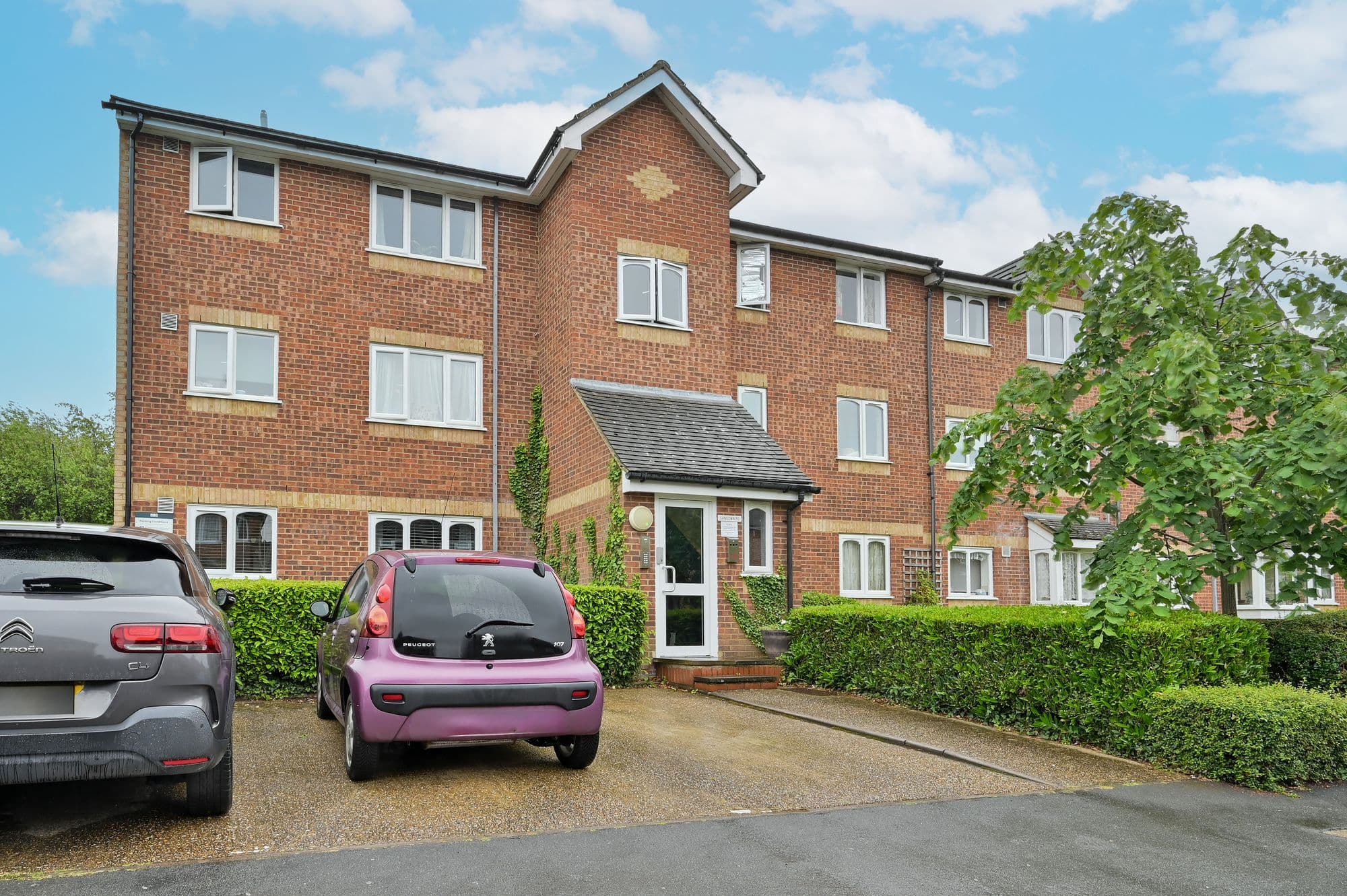 Sandown Road, Watford, WD24