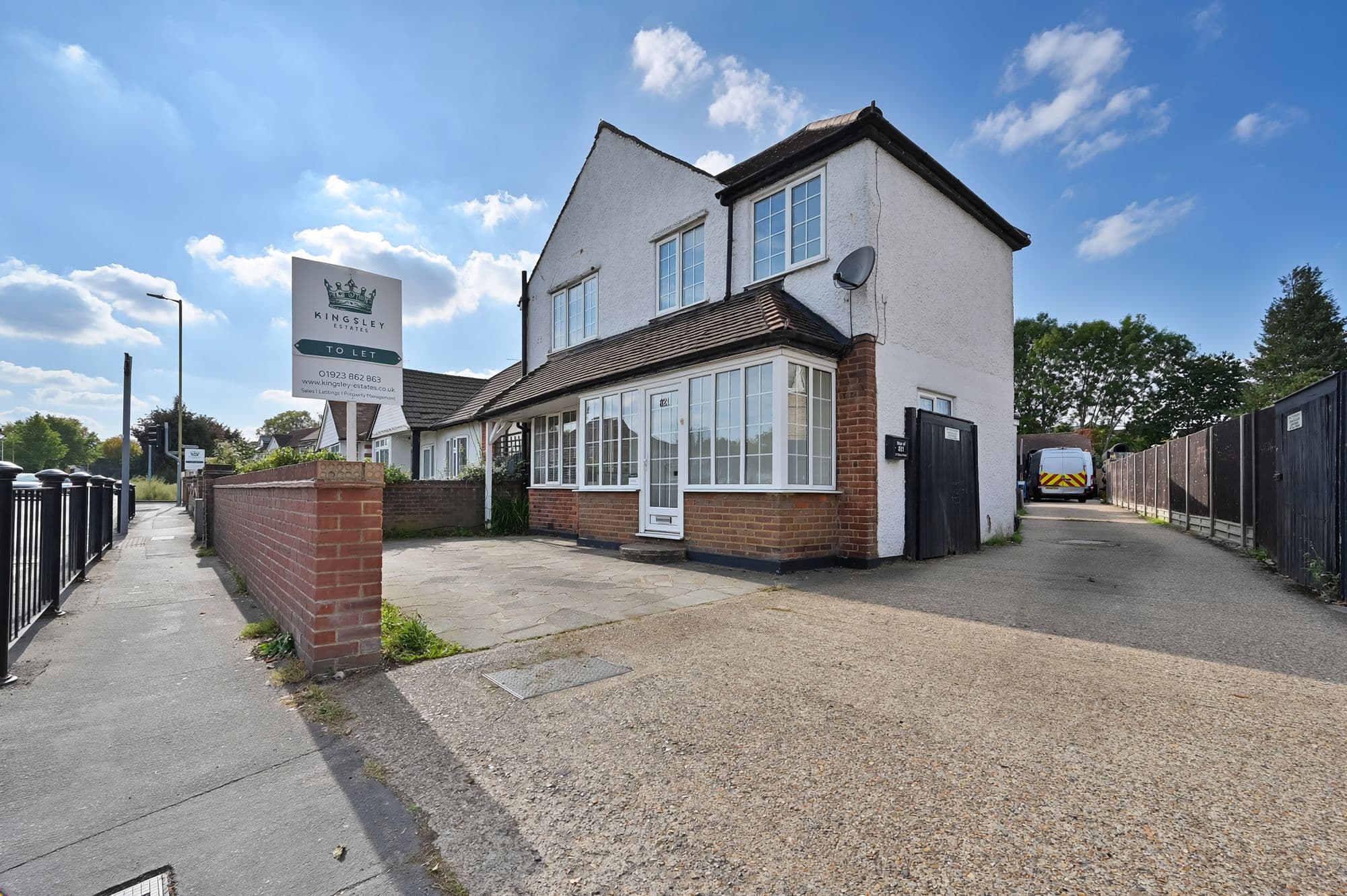 St. Albans Road, Watford, WD25